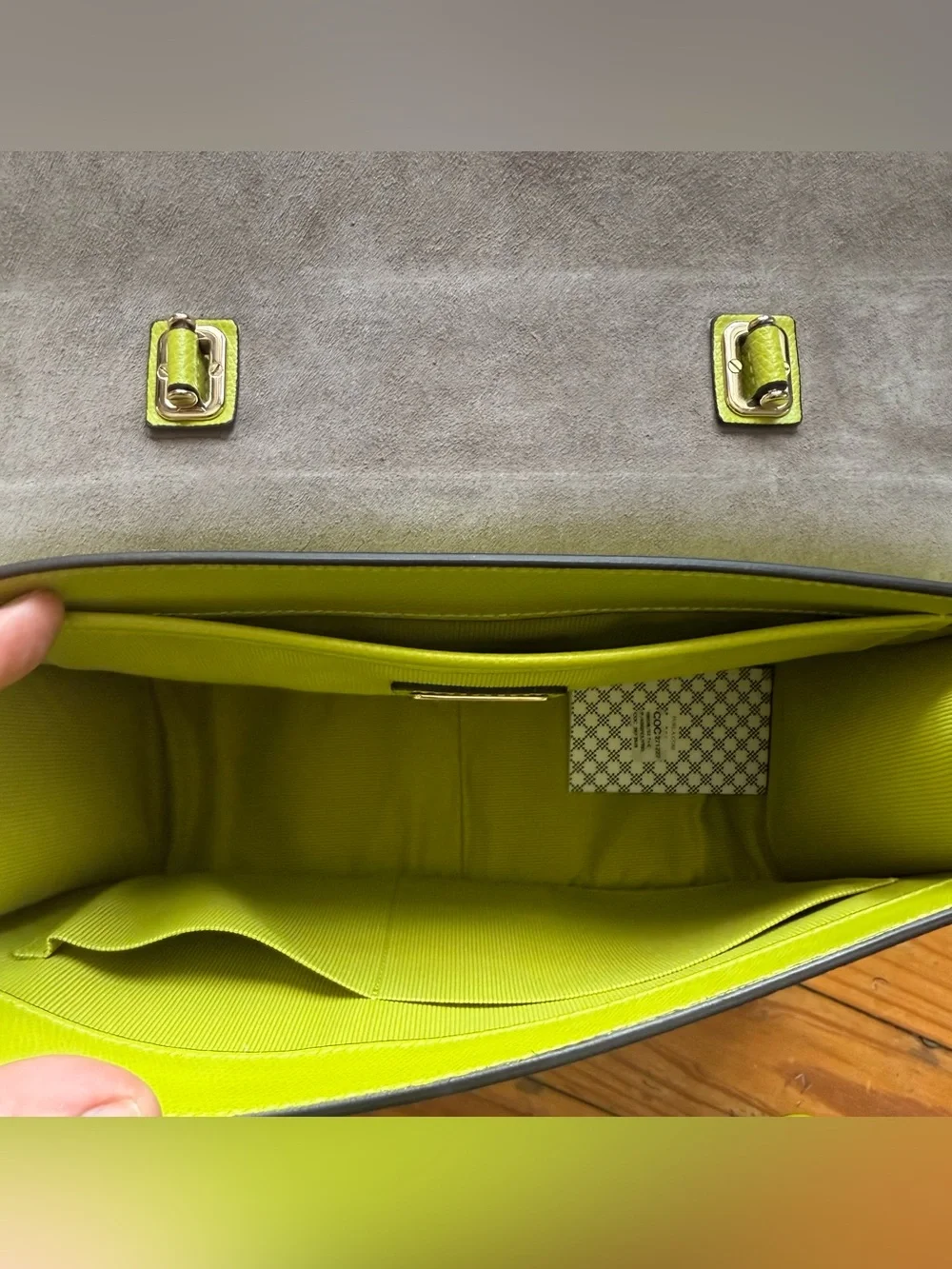 Furla rare metropolis